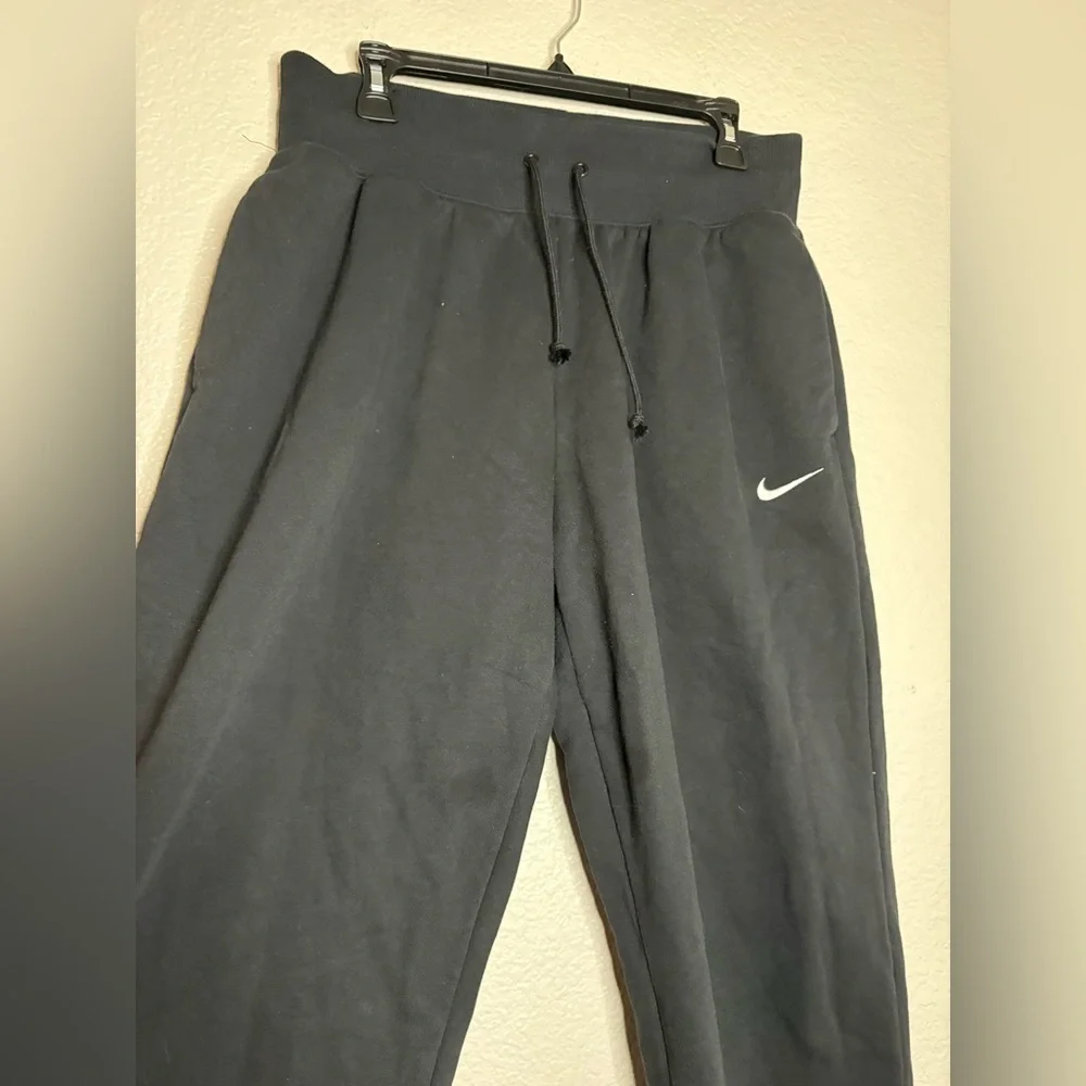 Nike reposhing this